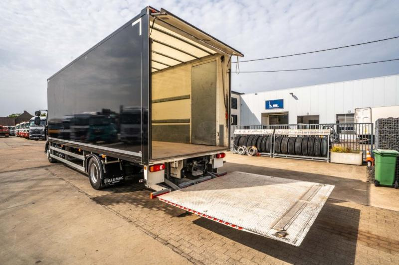 Camión caja cerrada Renault D250 16T.- 36000 KM +DHOLLANDIA 2T.: foto 8