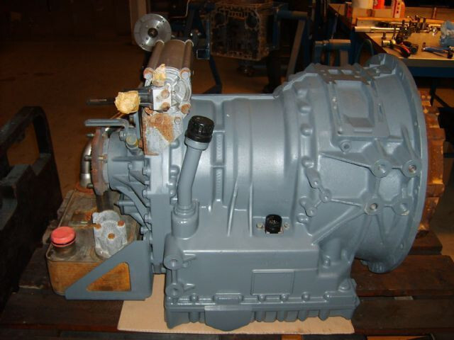 Van Hool ZF 5HP502C/592C/602C - Caja de cambios para Autobús: foto 1 Van Hool ZF 5HP502C/592C/602C - Caja de cambios para Autobús: foto 1