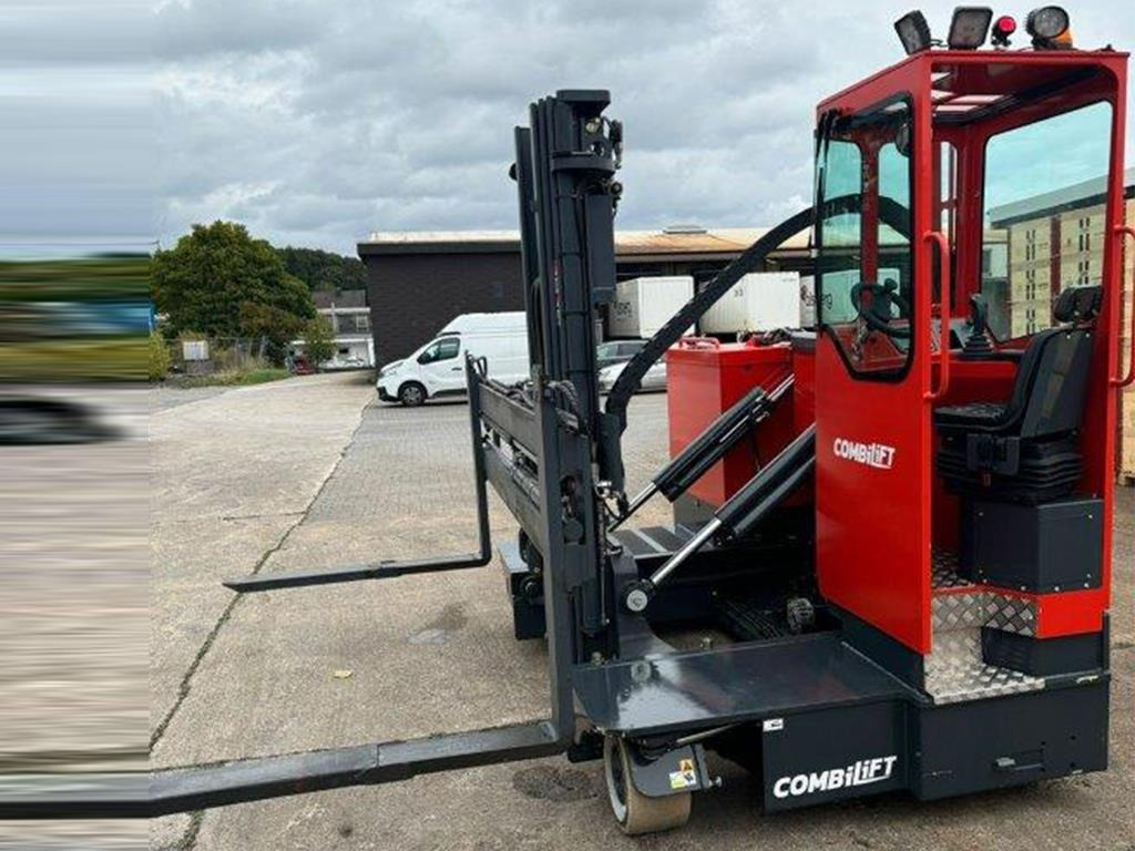 Combilift C3000 STE - TRIPLEX - Carretilla de 4 vías: foto 2 Combilift C3000 STE - TRIPLEX - Carretilla de 4 vías: foto 2