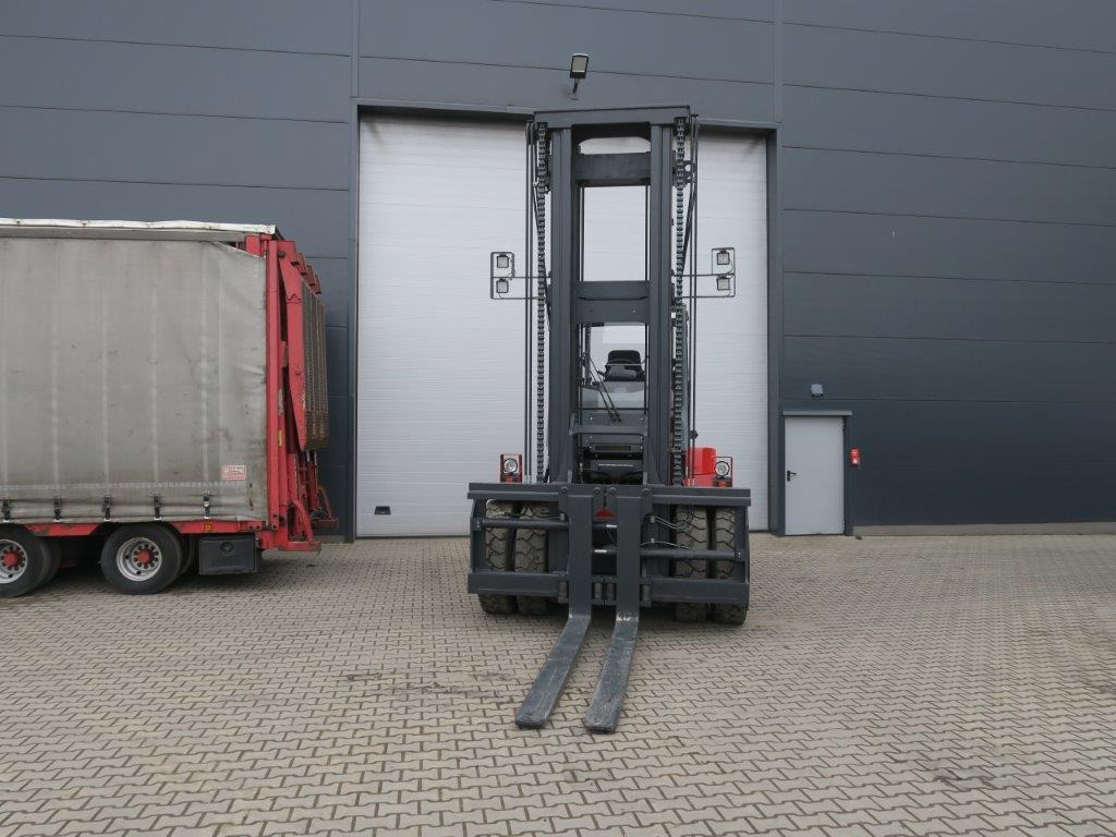 Kalmar DCE150-6 - Carretilla elevadora diésel: foto 4 Kalmar DCE150-6 - Carretilla elevadora diésel: foto 4