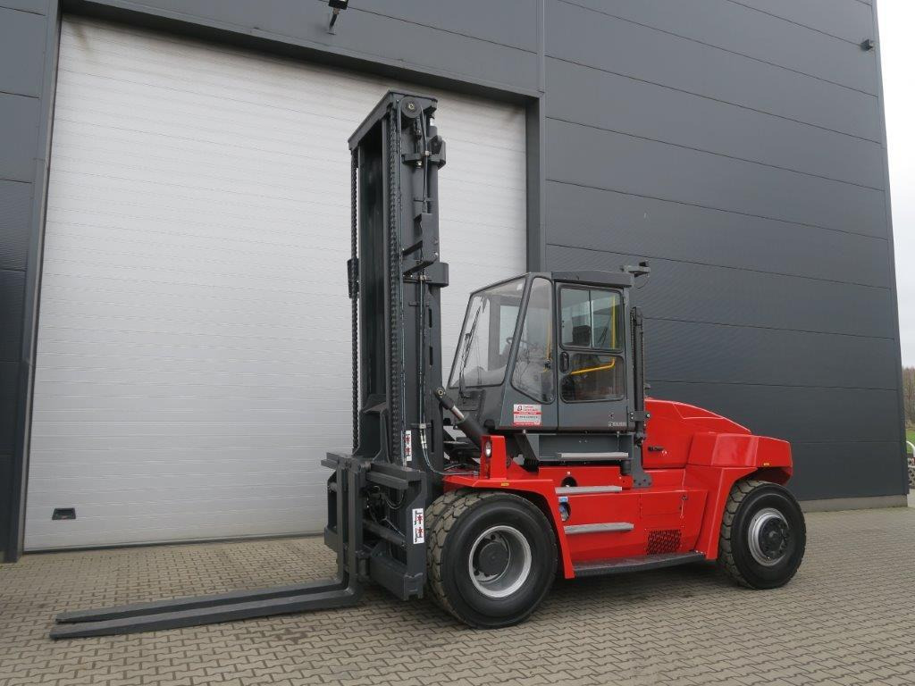 Kalmar DCE150-6 - Carretilla elevadora diésel: foto 1 Kalmar DCE150-6 - Carretilla elevadora diésel: foto 1