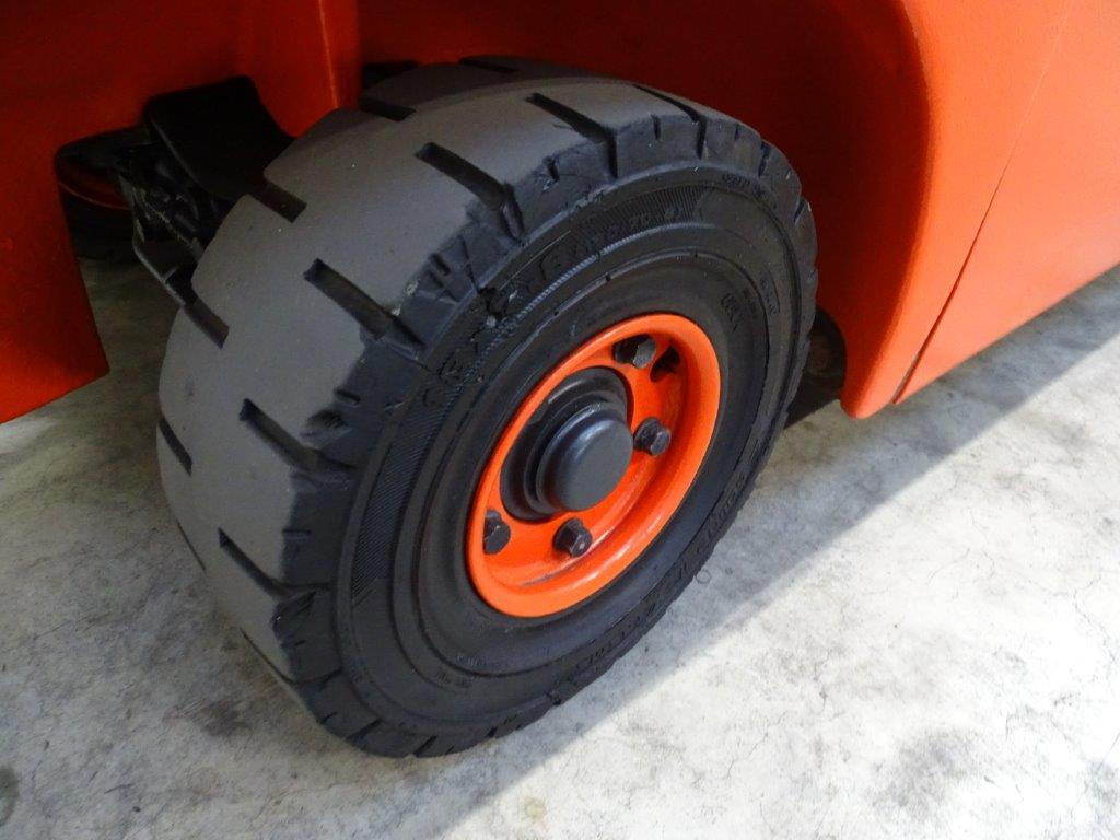 Linde H18D-01 - TRIPLEX - Carretilla elevadora diésel: foto 2 Linde H18D-01 - TRIPLEX - Carretilla elevadora diésel: foto 2