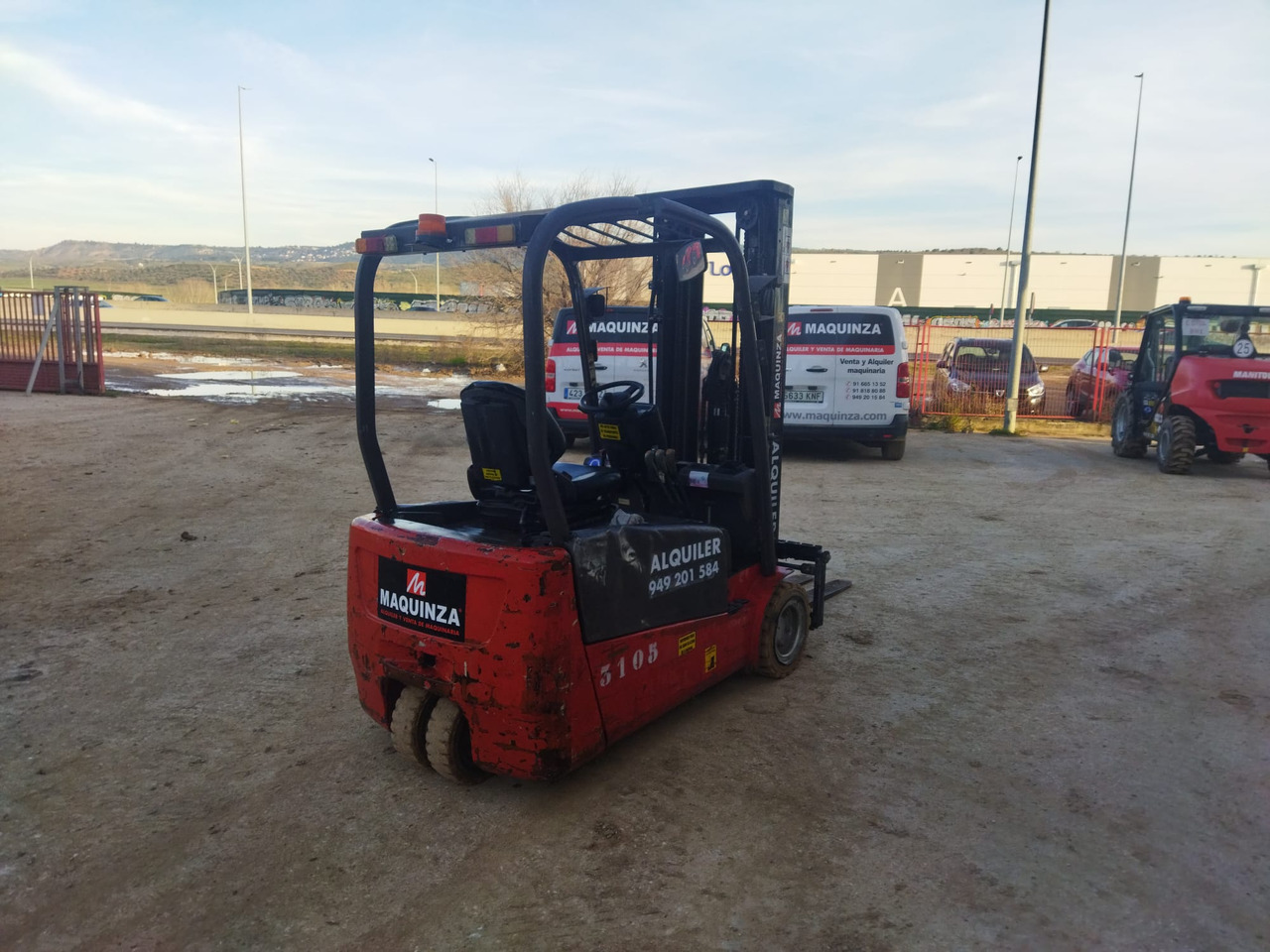 MANITOU ME320 - Carretilla elevadora eléctrica: foto 5 MANITOU ME320 - Carretilla elevadora eléctrica: foto 5