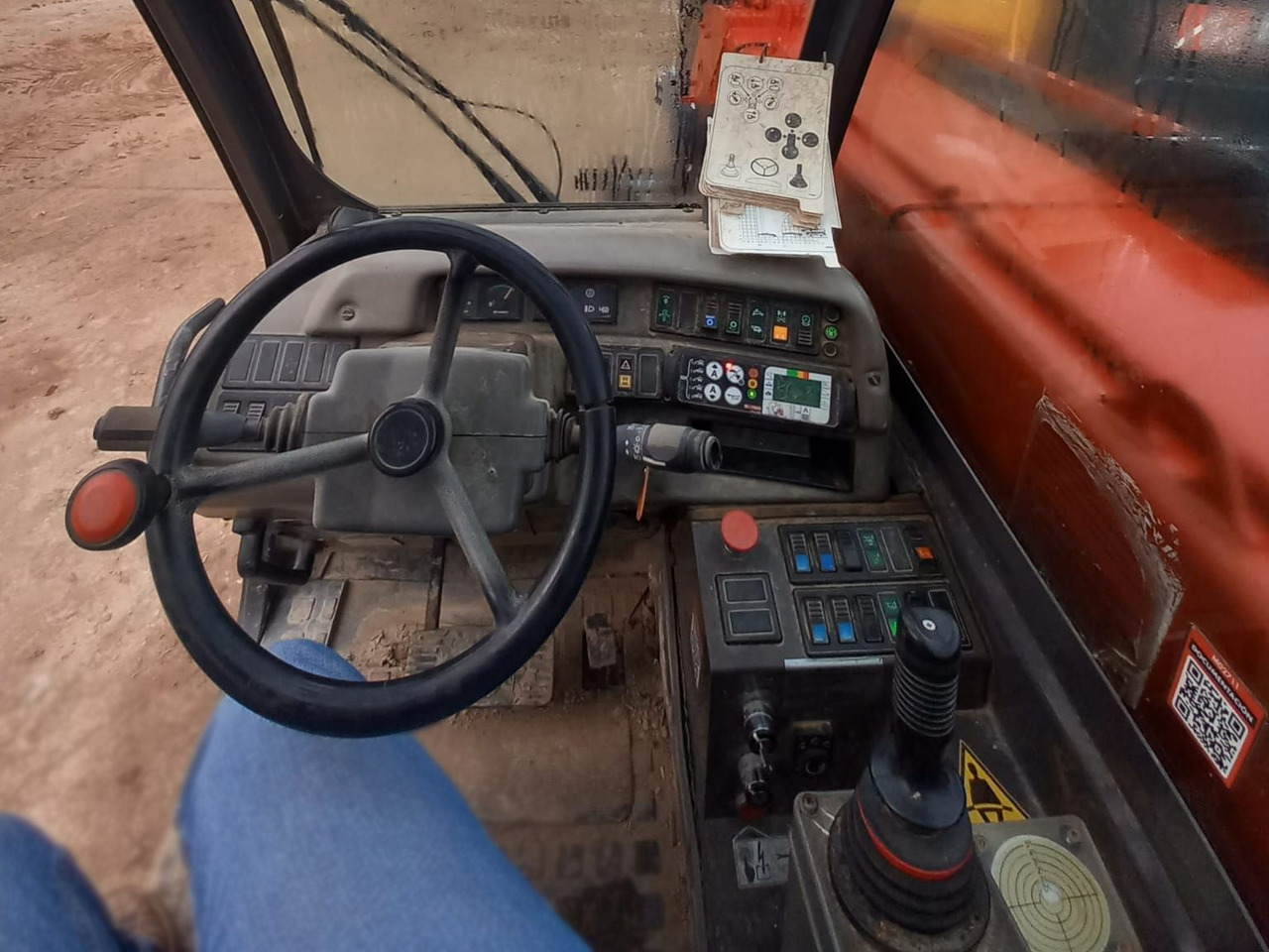 Manipulador telescópico MANITOU MRT1742: foto 9