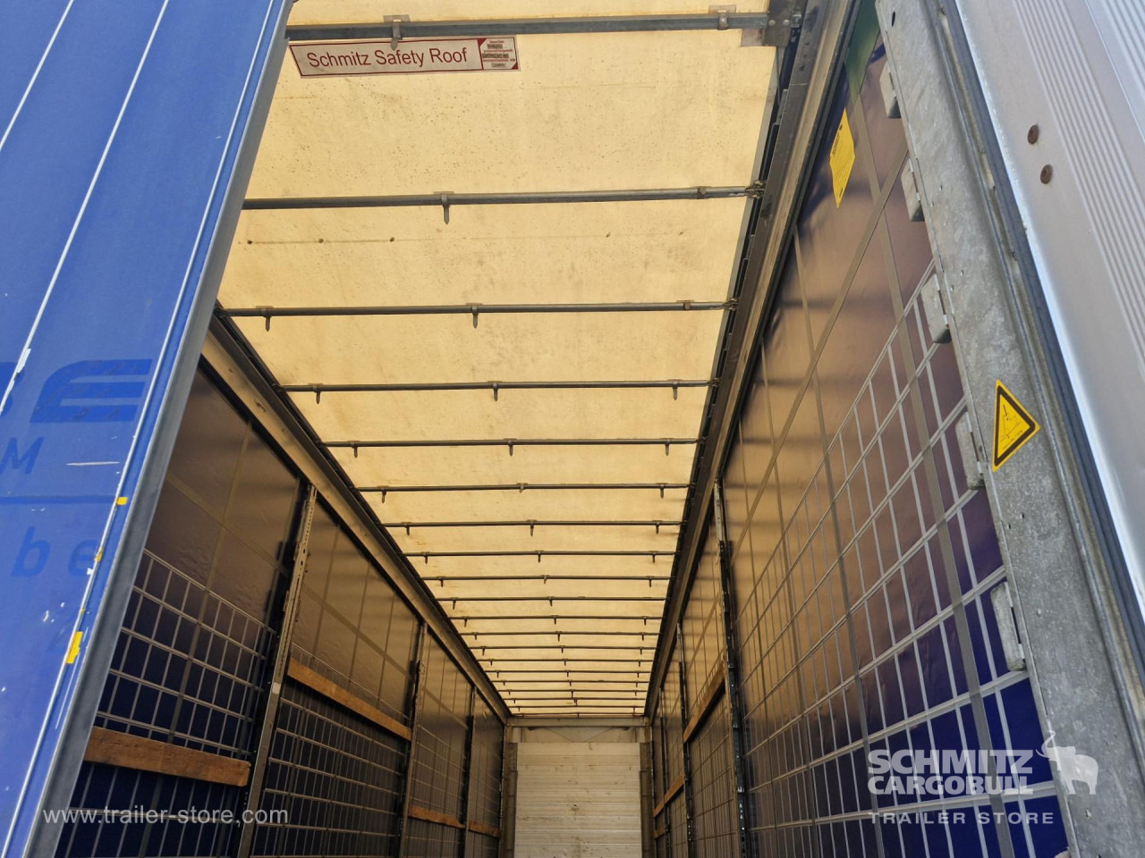 SCHMITZ Curtainsider Varios - Semirremolque lona: foto 4 SCHMITZ Curtainsider Varios - Semirremolque lona: foto 4