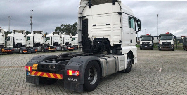 MAN TGX 18.500 4X2 BLS - Cabeza tractora: foto 4 MAN TGX 18.500 4X2 BLS - Cabeza tractora: foto 4