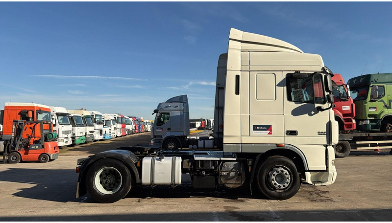 DAF XF 105.460 (BOITE MANUELLE / MANUAL GEARBOX) - Cabeza tractora: foto 4 DAF XF 105.460 (BOITE MANUELLE / MANUAL GEARBOX) - Cabeza tractora: foto 4