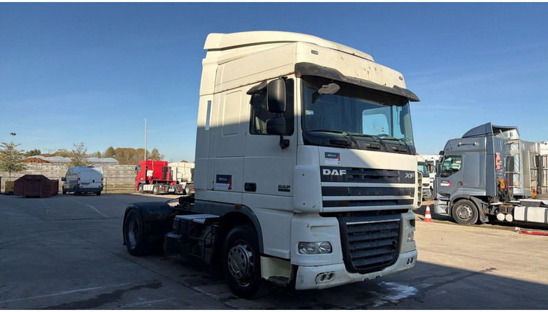 DAF XF 105.460 (BOITE MANUELLE / MANUAL GEARBOX) - Cabeza tractora: foto 3 DAF XF 105.460 (BOITE MANUELLE / MANUAL GEARBOX) - Cabeza tractora: foto 3
