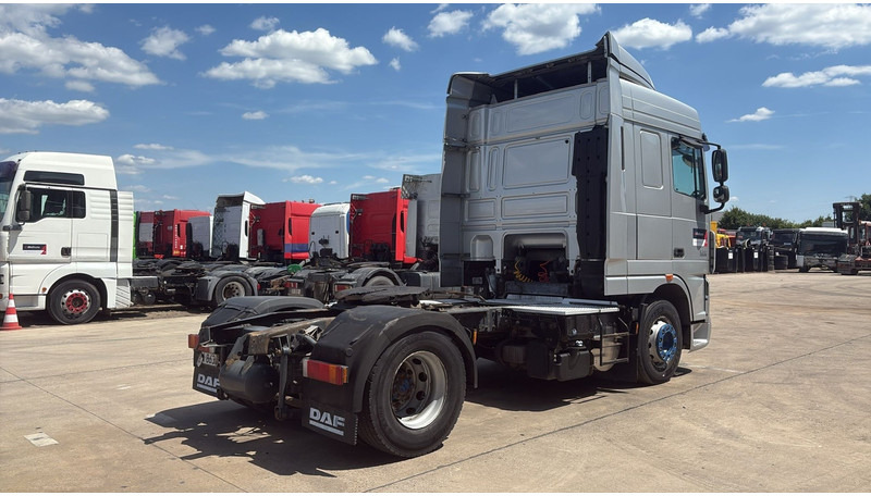 DAF XF 105.460 (TOP CONDITION / CLEAN / PROPRE / EURO 5) - Cabeza tractora: foto 5 DAF XF 105.460 (TOP CONDITION / CLEAN / PROPRE / EURO 5) - Cabeza tractora: foto 5