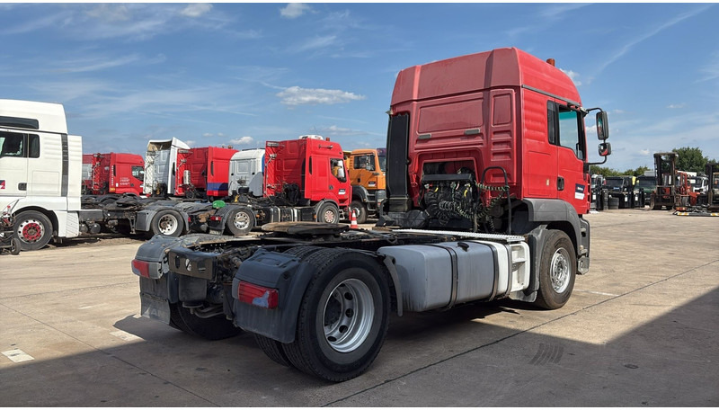 MAN TGA 18.390 (BOITE MANUELLE / MANUAL GEARBOX / PTO / POMPE HYDRAULIQUE) - Cabeza tractora: foto 5 MAN TGA 18.390 (BOITE MANUELLE / MANUAL GEARBOX / PTO / POMPE HYDRAULIQUE) - Cabeza tractora: foto 5