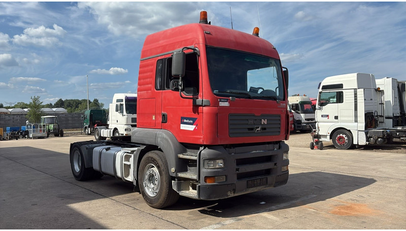 MAN TGA 18.390 (BOITE MANUELLE / MANUAL GEARBOX / PTO / POMPE HYDRAULIQUE) - Cabeza tractora: foto 3 MAN TGA 18.390 (BOITE MANUELLE / MANUAL GEARBOX / PTO / POMPE HYDRAULIQUE) - Cabeza tractora: foto 3