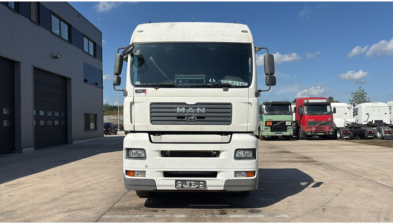 MAN TGA 18.440 (BOITE MANUELLE / MANUAL GEARBOX) - Cabeza tractora: foto 2 MAN TGA 18.440 (BOITE MANUELLE / MANUAL GEARBOX) - Cabeza tractora: foto 2