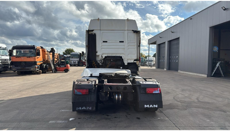 MAN TGA 18.440 (BOITE MANUELLE / MANUAL GEARBOX) - Cabeza tractora: foto 5 MAN TGA 18.440 (BOITE MANUELLE / MANUAL GEARBOX) - Cabeza tractora: foto 5