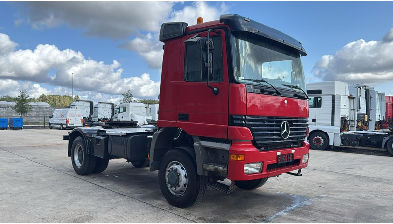Mercedes-Benz Actros 1840 (4X4 / LAMES / GRANT PONT / PARFAIT ETAT / MP1 / V6 / ALLRAD) - Cabeza tractora: foto 3 Mercedes-Benz Actros 1840 (4X4 / LAMES / GRANT PONT / PARFAIT ETAT / MP1 / V6 / ALLRAD) - Cabeza tractora: foto 3
