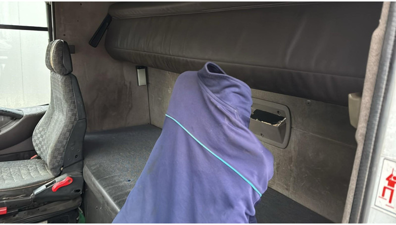 Cabeza tractora Renault Magnum 470 (POMPE MANUELLE / MANUAL PUMP / BOITE MANUELLE / MANUAL GEARBOX): foto 15