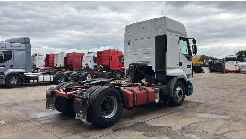 Renault Premium 400 (POMPE MANUELLE / MANUAL PUMP / GRAND PONT / BIG AXLE) - Cabeza tractora: foto 4 Renault Premium 400 (POMPE MANUELLE / MANUAL PUMP / GRAND PONT / BIG AXLE) - Cabeza tractora: foto 4