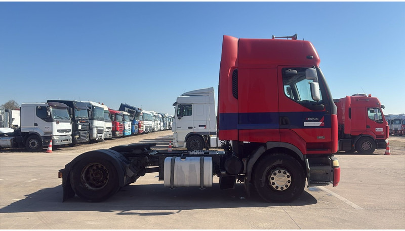 Renault Premium 420 (BOITE MANUELLE / MANUAL GEARBOX) - Cabeza tractora: foto 4 Renault Premium 420 (BOITE MANUELLE / MANUAL GEARBOX) - Cabeza tractora: foto 4