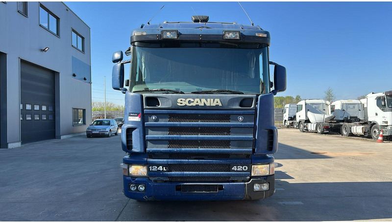 Scania 124-420 (MANUAL GEARBOX / BOITE MANUELLE) - Cabeza tractora: foto 2 Scania 124-420 (MANUAL GEARBOX / BOITE MANUELLE) - Cabeza tractora: foto 2