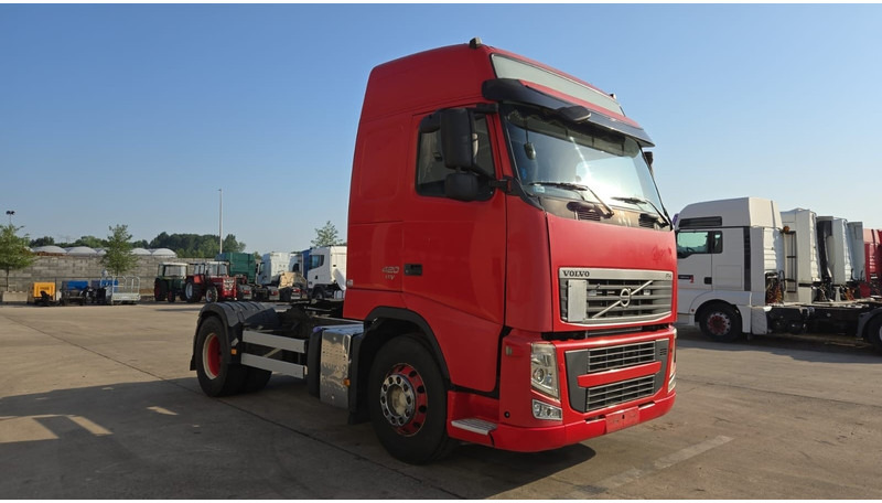 Volvo FH 420 (CLEAN TRUCK / GOOD CONDITION / CHASSIS GOOD) - Cabeza tractora: foto 3 Volvo FH 420 (CLEAN TRUCK / GOOD CONDITION / CHASSIS GOOD) - Cabeza tractora: foto 3