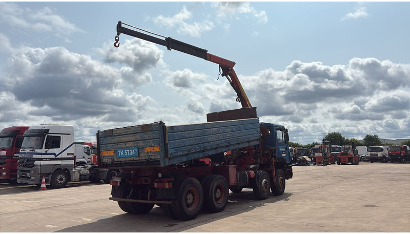 MAN 35.362 (6 CYLINDER / MANUAL PUMP / 8X4 / FALFINGER CRANE PK80 / STEEL SUSP.) - Camión volquete, Camión grúa: foto 4 MAN 35.362 (6 CYLINDER / MANUAL PUMP / 8X4 / FALFINGER CRANE PK80 / STEEL SUSP.) - Camión volquete, Camión grúa: foto 4