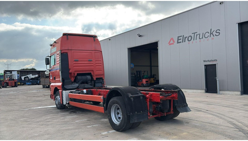 Camión chasis MAN TGA 18.410 (POMPE MANUELLE / MANUAL PUMP / BOITE MANUELLE / MANUAL GEARBOX): foto 6 Camión chasis MAN TGA 18.410 (POMPE MANUELLE / MANUAL PUMP / BOITE MANUELLE / MANUAL GEARBOX): foto 6