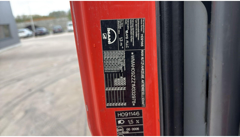 Camión chasis MAN TGA 18.410 (POMPE MANUELLE / MANUAL PUMP / BOITE MANUELLE / MANUAL GEARBOX): foto 19 Camión chasis MAN TGA 18.410 (POMPE MANUELLE / MANUAL PUMP / BOITE MANUELLE / MANUAL GEARBOX): foto 19