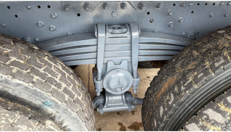 Camión volquete Mercedes-Benz Actros 4143 (GRAND PONT / BOITE MANUELLE / LAMES / 8X4 / STEEL SUSP.): foto 17