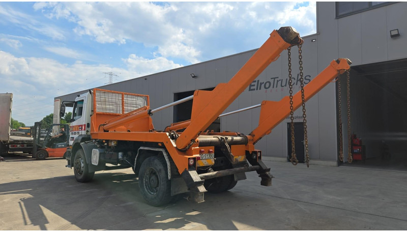 Mercedes-Benz Atego 1823 (BIG AXLE / STEEL SUSP. / LAMES / BOITE MANUELLE / MANUAL GETRIEBE) - Camión portacontenedore/ Intercambiable: foto 5 Mercedes-Benz Atego 1823 (BIG AXLE / STEEL SUSP. / LAMES / BOITE MANUELLE / MANUAL GETRIEBE) - Camión portacontenedore/ Intercambiable: foto 5