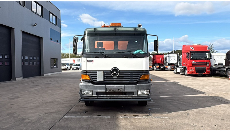 Mercedes-Benz Atego 2528 (14500L / LAMES DEVANT / 6X2 / BOITE MANUELLE) - Limpieza de alcantarillado: foto 2 Mercedes-Benz Atego 2528 (14500L / LAMES DEVANT / 6X2 / BOITE MANUELLE) - Limpieza de alcantarillado: foto 2