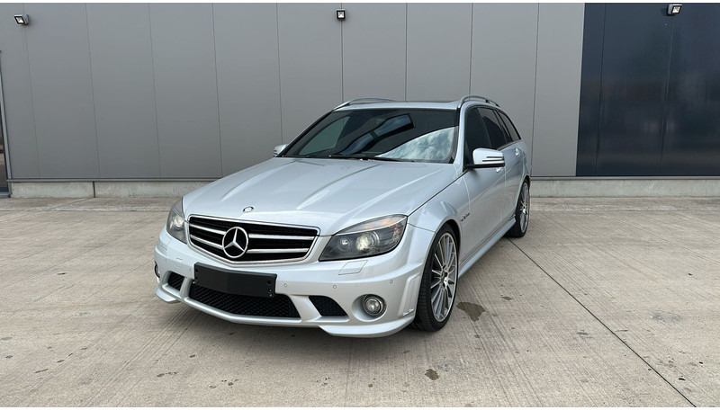 Mercedes-Benz C-Klasse 63 AMG (LICHTE VRACHT / BELGISCHE WAGEN / V8 / OPEN DAK) - Coche: foto 1 Mercedes-Benz C-Klasse 63 AMG (LICHTE VRACHT / BELGISCHE WAGEN / V8 / OPEN DAK) - Coche: foto 1