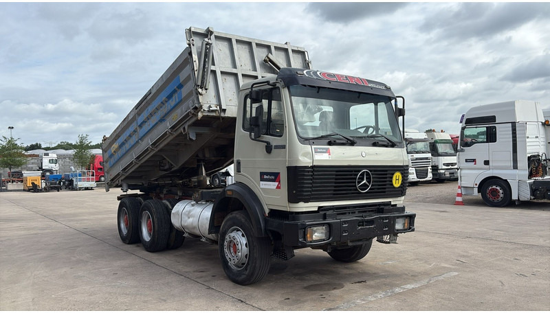 Mercedes-Benz SK 2527 (V6 / GRAND PONT / LAMES / BOITE MANUELLE / MANUAL GEARBOX) - Camión volquete: foto 3 Mercedes-Benz SK 2527 (V6 / GRAND PONT / LAMES / BOITE MANUELLE / MANUAL GEARBOX) - Camión volquete: foto 3