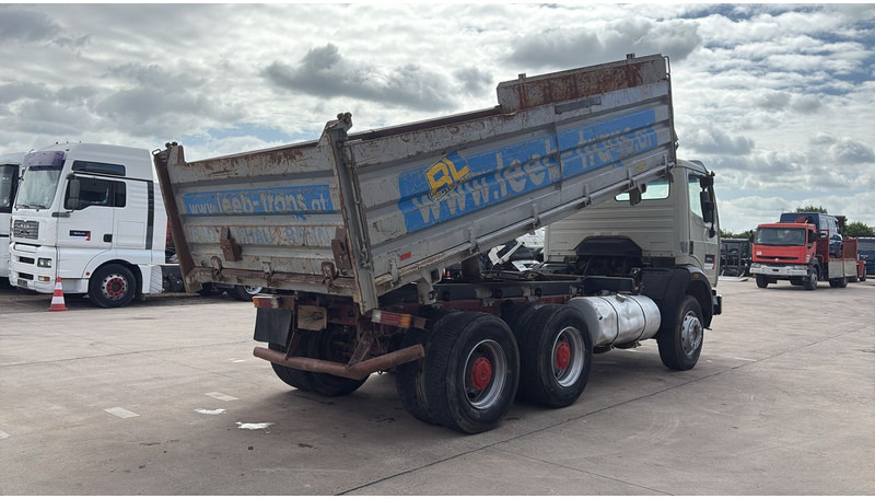 Mercedes-Benz SK 2527 (V6 / GRAND PONT / LAMES / BOITE MANUELLE / MANUAL GEARBOX) - Camión volquete: foto 5 Mercedes-Benz SK 2527 (V6 / GRAND PONT / LAMES / BOITE MANUELLE / MANUAL GEARBOX) - Camión volquete: foto 5