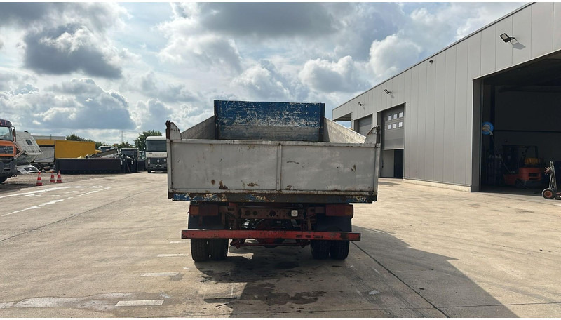 Mercedes-Benz SK 809 (POMPE MANUELLE / MANUAL PUMP / HELPER / AUXILAIRY / SPER / STEEL SUSP.) - Camión volquete: foto 5 Mercedes-Benz SK 809 (POMPE MANUELLE / MANUAL PUMP / HELPER / AUXILAIRY / SPER / STEEL SUSP.) - Camión volquete: foto 5