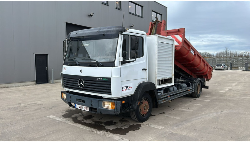 Mercedes-Benz SK 814 (BELGIAN TRUCK / HOOK / PERFECT CONDITION !!! / WITH CONTAINER / 363000 KM !!!! ) - Camión multibasculante: foto 2 Mercedes-Benz SK 814 (BELGIAN TRUCK / HOOK / PERFECT CONDITION !!! / WITH CONTAINER / 363000 KM !!!! ) - Camión multibasculante: foto 2