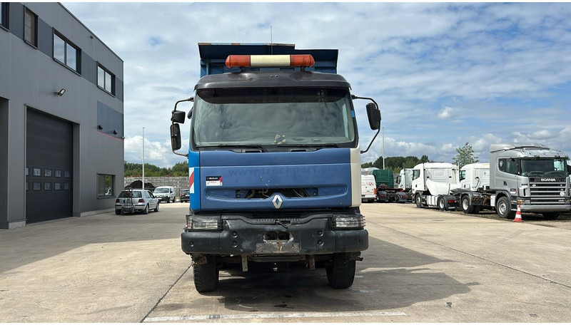 Renault KERAX 420 (BOITE MANUELLE / MANUAL GEARBOX / LAMES / GRAND PONT / GRAND BENNE) - Camión volquete: foto 2 Renault KERAX 420 (BOITE MANUELLE / MANUAL GEARBOX / LAMES / GRAND PONT / GRAND BENNE) - Camión volquete: foto 2