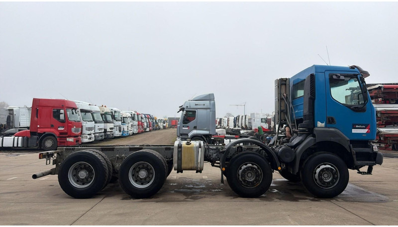 Renault Kerax 400 (POMPE MANUELLE / LAMES / GRAND PONT / BOITE MANUELLE / MANUAL PUMP) - Camión chasis: foto 3 Renault Kerax 400 (POMPE MANUELLE / LAMES / GRAND PONT / BOITE MANUELLE / MANUAL PUMP) - Camión chasis: foto 3