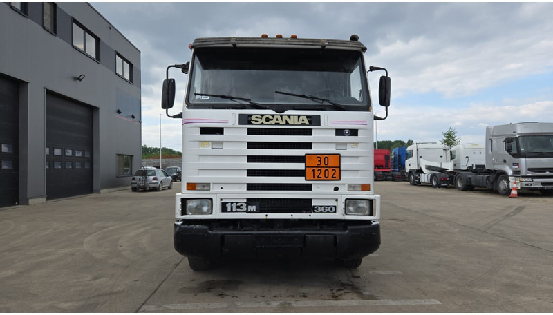 Scania 113-360 (13500L / POMPE MANUELLE / MANUAL PUMP / TOP CONDITION / WITH PUMP + COUNTER !!) - Camión cisterna: foto 2 Scania 113-360 (13500L / POMPE MANUELLE / MANUAL PUMP / TOP CONDITION / WITH PUMP + COUNTER !!) - Camión cisterna: foto 2