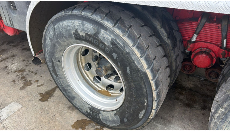 Leasing de Scania 93-280 (POMPE MANUELLE / MANUAL PUMP / 6X4 / STEEL SUSP. / LAMES) Scania 93-280 (POMPE MANUELLE / MANUAL PUMP / 6X4 / STEEL SUSP. / LAMES): foto 9
