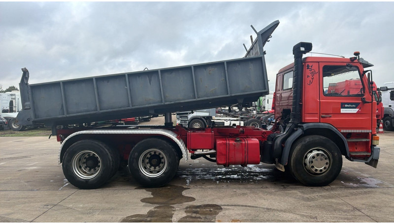 Leasing de Scania 93-280 (POMPE MANUELLE / MANUAL PUMP / 6X4 / STEEL SUSP. / LAMES) Scania 93-280 (POMPE MANUELLE / MANUAL PUMP / 6X4 / STEEL SUSP. / LAMES): foto 7