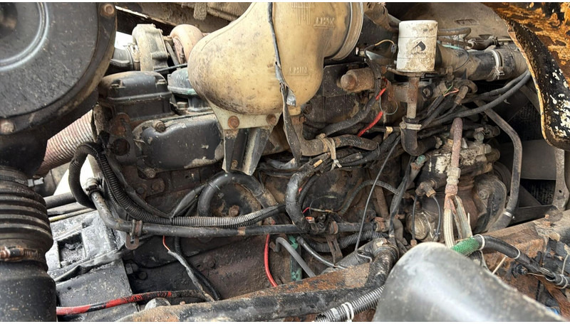 Camión chasis Volvo FL 10 - 320 (POMPE MANUELLE / MANUAL PUMP / LAMES / STEEL SUSP. / 8X4): foto 20