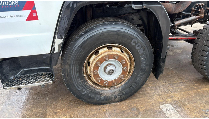 Camión chasis Volvo FL 10 - 320 (POMPE MANUELLE / MANUAL PUMP / LAMES / STEEL SUSP. / 8X4): foto 9