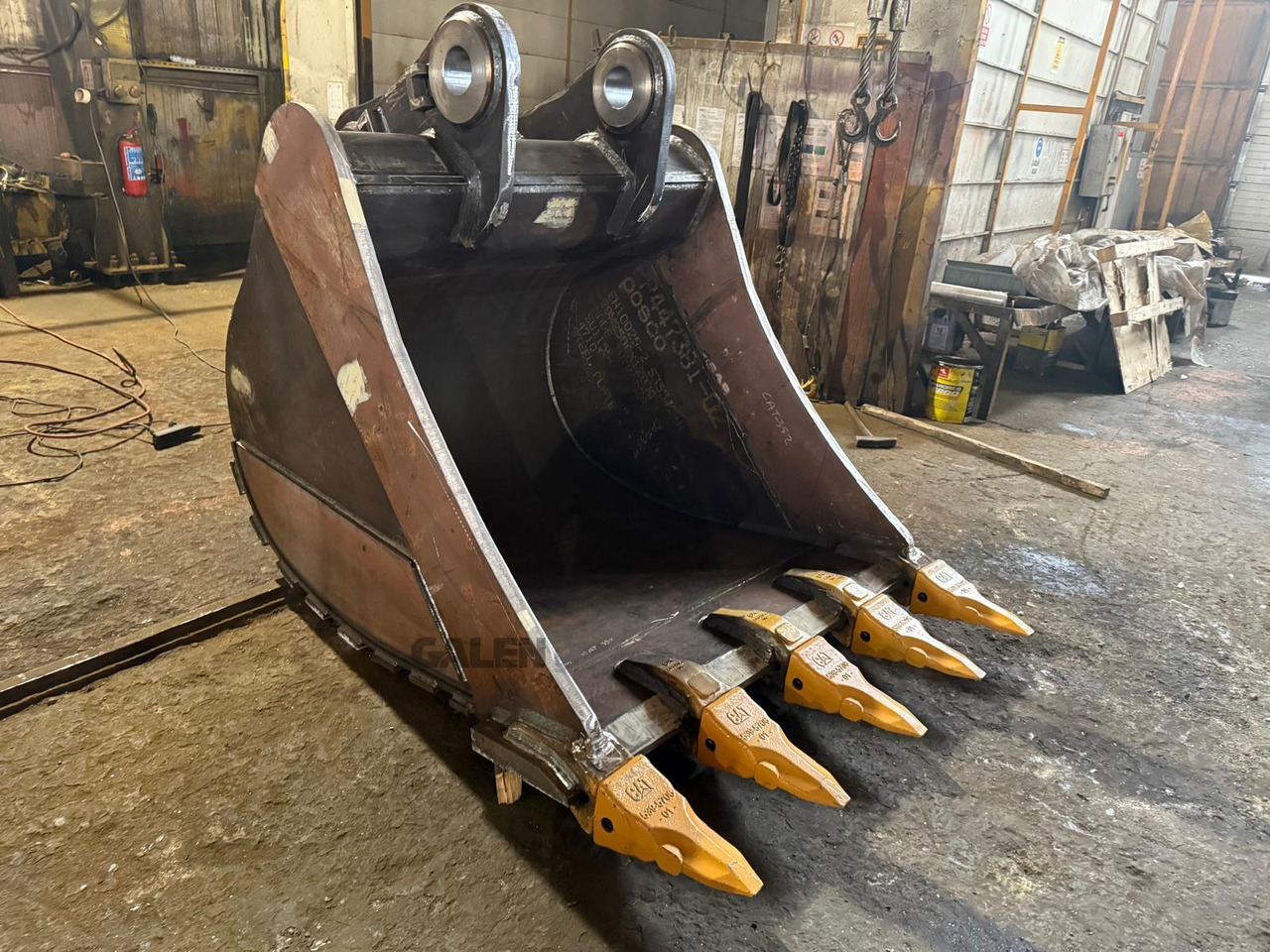 CAT 352 General Purpose Bucket - Cazo para excavadora para Excavadora de cadenas: foto 1 CAT 352 General Purpose Bucket - Cazo para excavadora para Excavadora de cadenas: foto 1