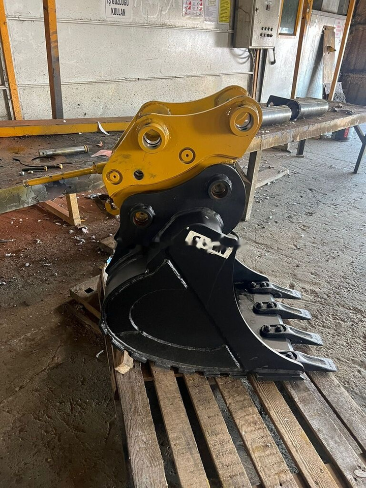 Caterpillar 305 Digging Bucket - Cazo para excavadora: foto 2 Caterpillar 305 Digging Bucket - Cazo para excavadora: foto 2