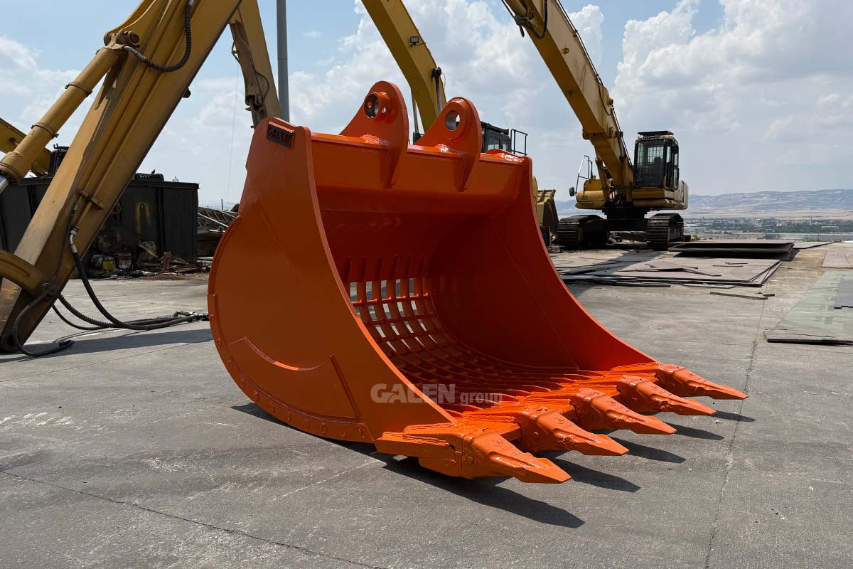 HITACHI ZX350 Screen Bucket - Cuchara para clasificación para Maquinaria de construcción: foto 1 HITACHI ZX350 Screen Bucket - Cuchara para clasificación para Maquinaria de construcción: foto 1