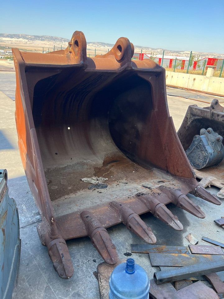 KOMATSU PC850 - Cazo para excavadora para Maquinaria de construcción: foto 1 KOMATSU PC850 - Cazo para excavadora para Maquinaria de construcción: foto 1