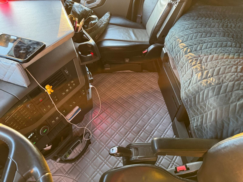 Volvo FH540 - Camión chasis: foto 5 Volvo FH540 - Camión chasis: foto 5