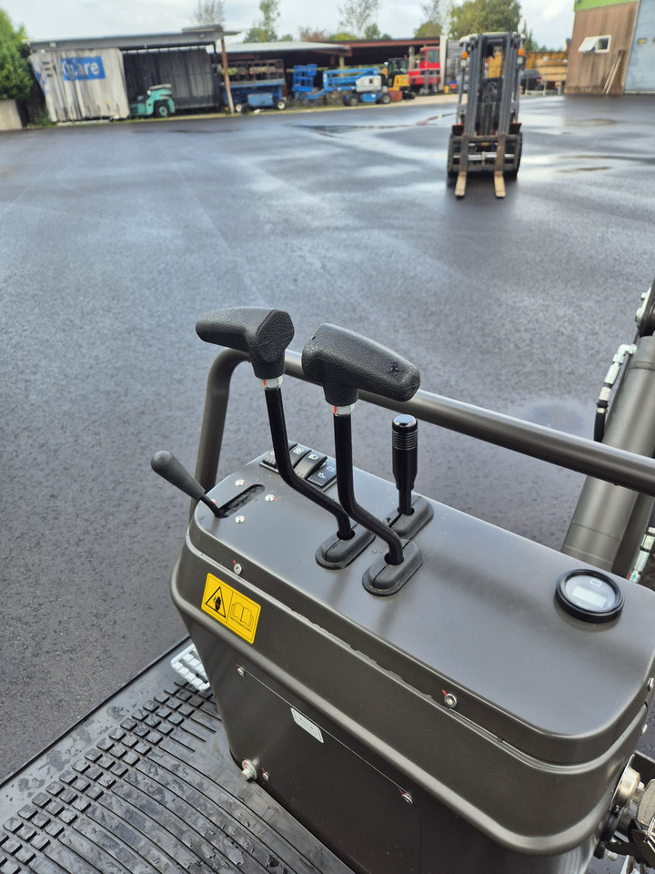 Miniexcavadora WCM CTX 8010S Servo Diesel: foto 18