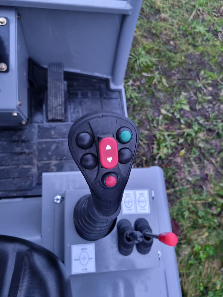 WCM L2110e E-Power - Cargadora de ruedas: foto 3 WCM L2110e E-Power - Cargadora de ruedas: foto 3