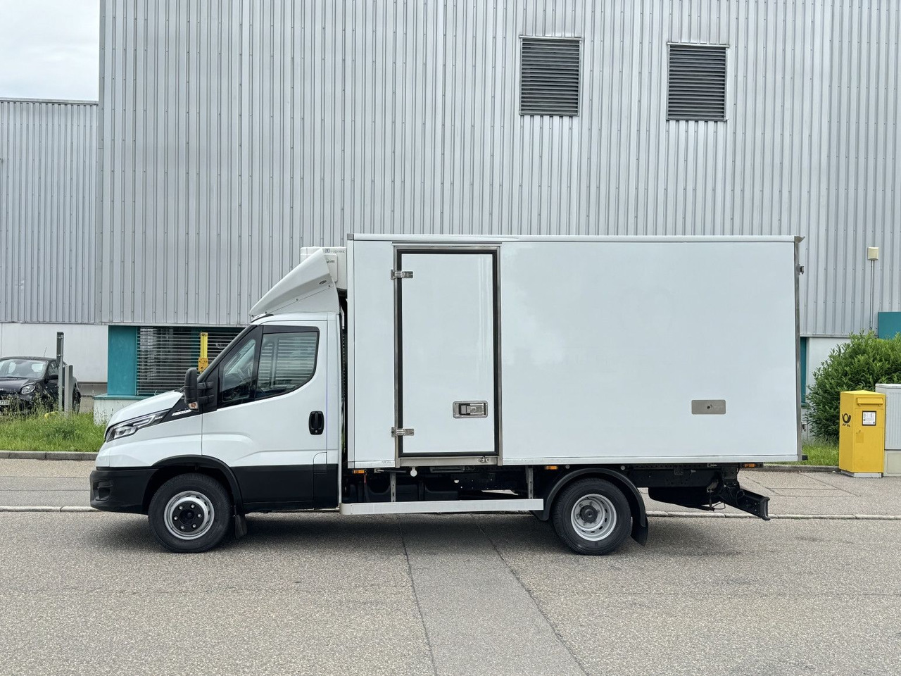 Iveco Daily 72-180 Tiefkühl TK V-500 -32°/+32° Air-Pro - Furgoneta frigorifica: foto 4 Iveco Daily 72-180 Tiefkühl TK V-500 -32°/+32° Air-Pro - Furgoneta frigorifica: foto 4