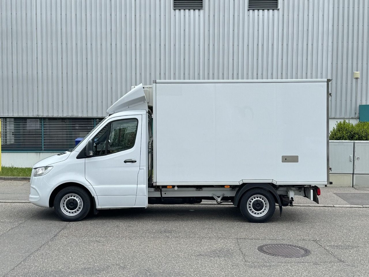 Mercedes-Benz Sprinter 316 Tiefkühl 3,3m TK V-500 MAX Luftgef. - Furgoneta frigorifica: foto 4 Mercedes-Benz Sprinter 316 Tiefkühl 3,3m TK V-500 MAX Luftgef. - Furgoneta frigorifica: foto 4